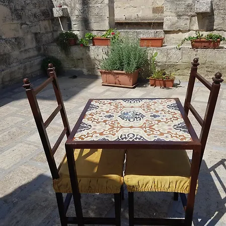 Dimora Dell'artista 2 Bed and Breakfast